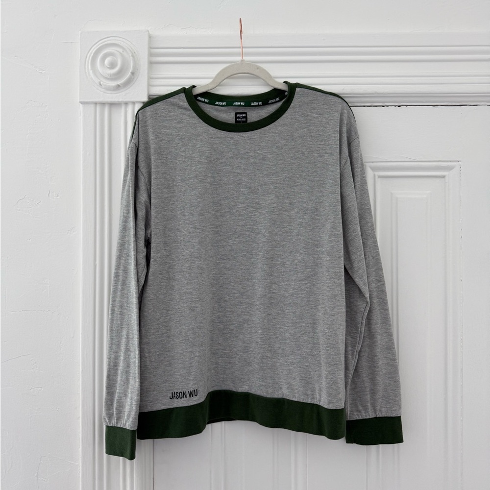 🦊 Jason Wu Gray and Green Long Sleeve Tee